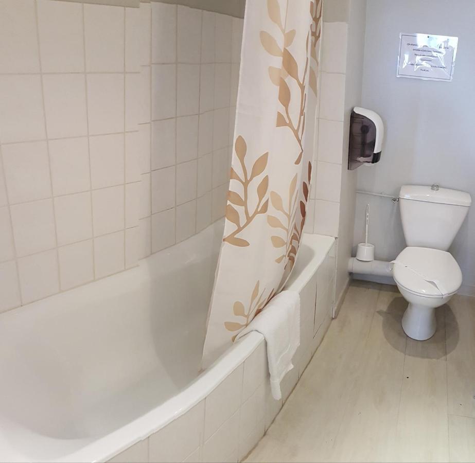 Pérouges Hotel La Berangere מראה חיצוני תמונה